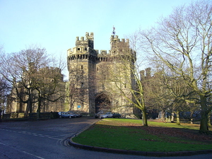 This Grade I building is at heart a Norman structure, though it has been expanded and renovated several times over the centuries. For much of its history (including in recent years), it has been used as a prison. Photo: Lancaster Castle’s gatehouse in 2007 (Tom Oates, Wikimedia Commons).