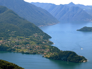 Located in the Lombardy region of northern Italy, the town of Bellagio has panoramic views of Lake Como. Photo: Raminus Falcon, Wikimedia Commons.